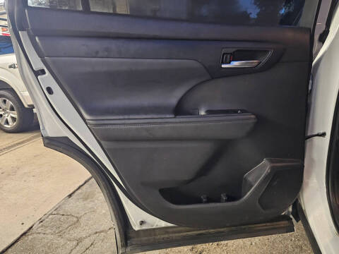 2021 Toyota Highlander Hybrid XLE