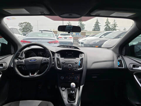 2017 Ford Focus ST