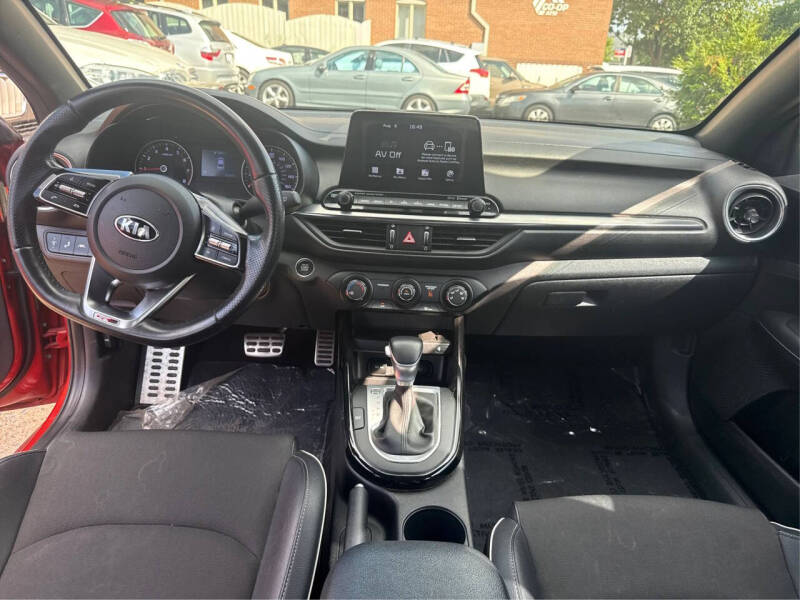 2020 Kia Forte GT Line