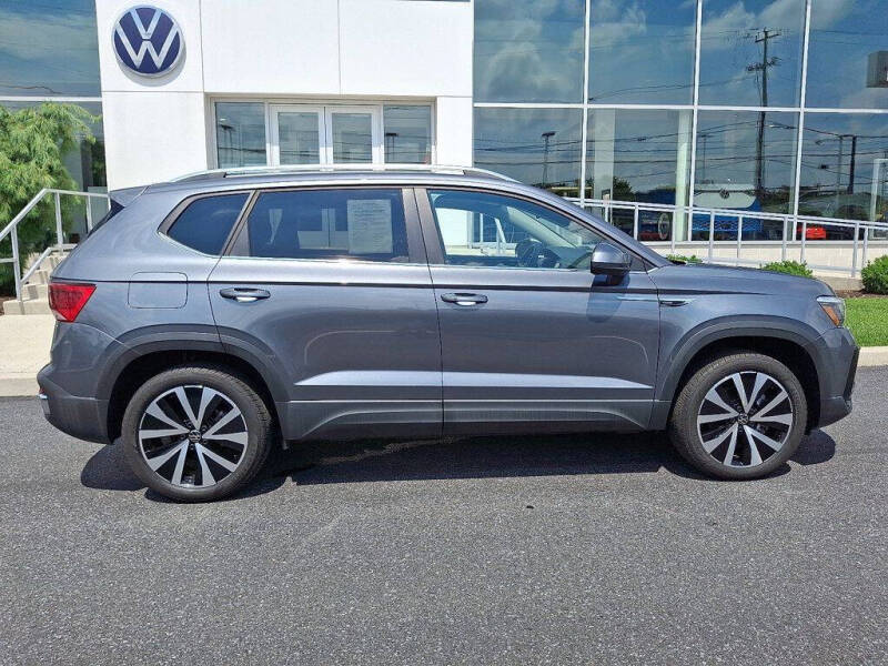 2024 Volkswagen Taos SE
