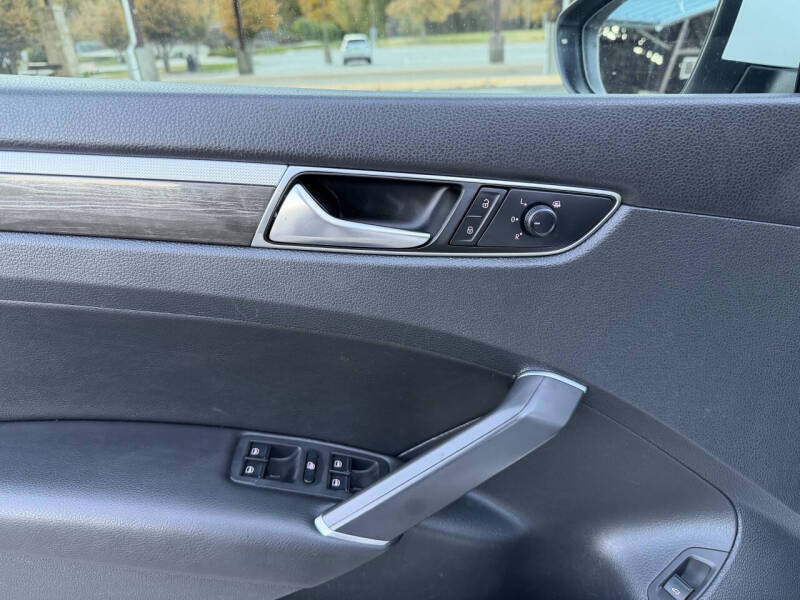 2018 Volkswagen Passat 2.0T SE