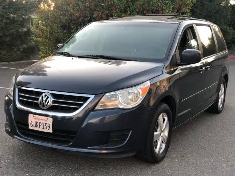 2009 Volkswagen Routan for sale at JENIN MOTORS in San Leandro CA