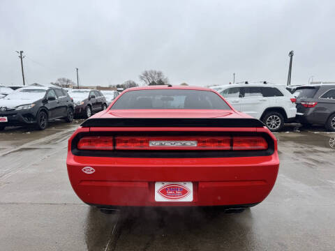 2014 Dodge Challenger SXT Plus