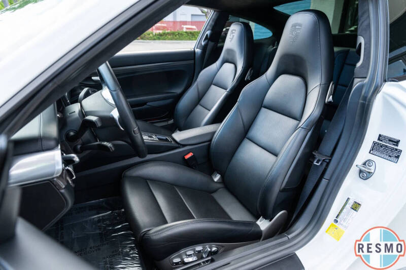 2015 Porsche 911