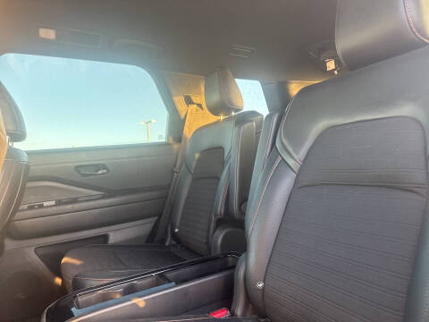 2023 Nissan Pathfinder Rock Creek