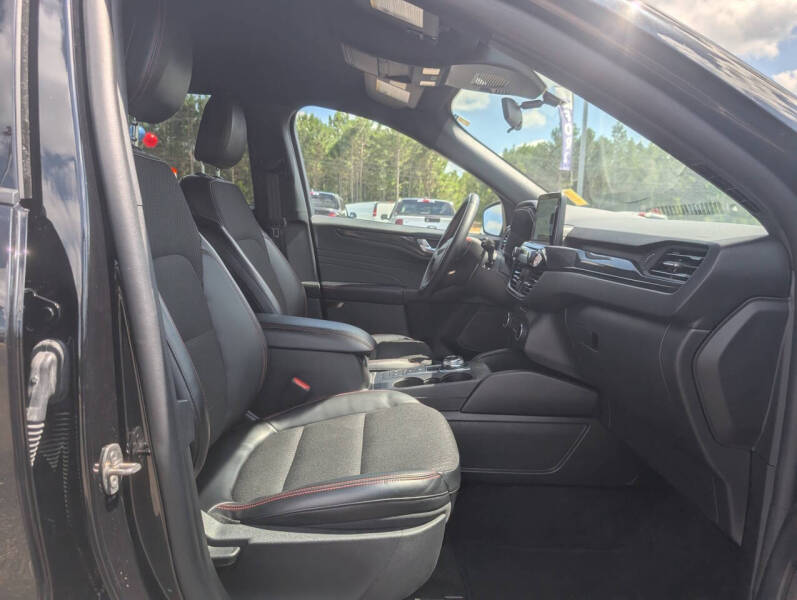 2025 Ford Escape ST-Line Select