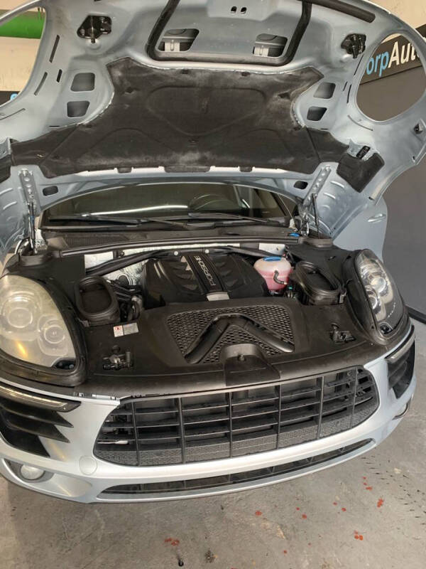 2015 Porsche Macan S