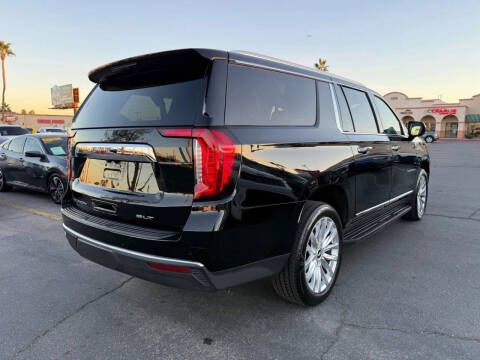 2023 GMC Yukon XL SLT