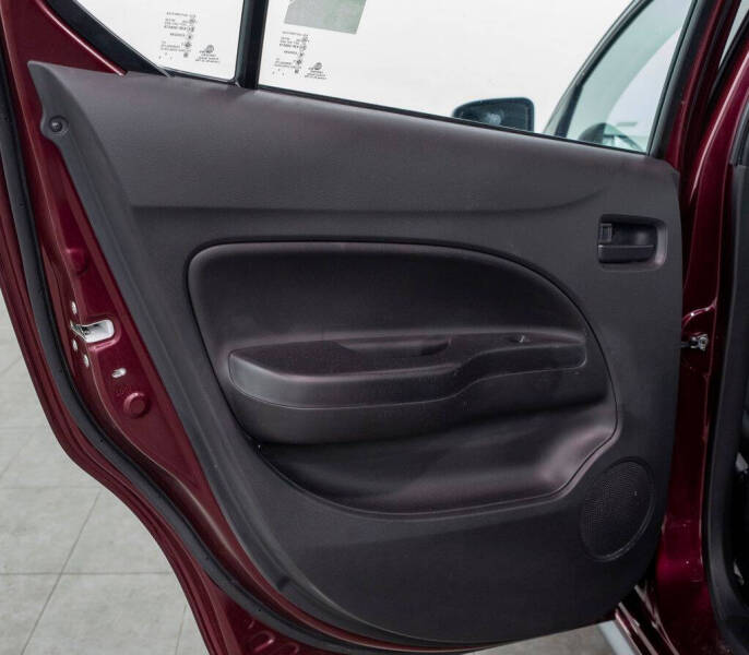 2024 Mitsubishi Mirage G4 ES