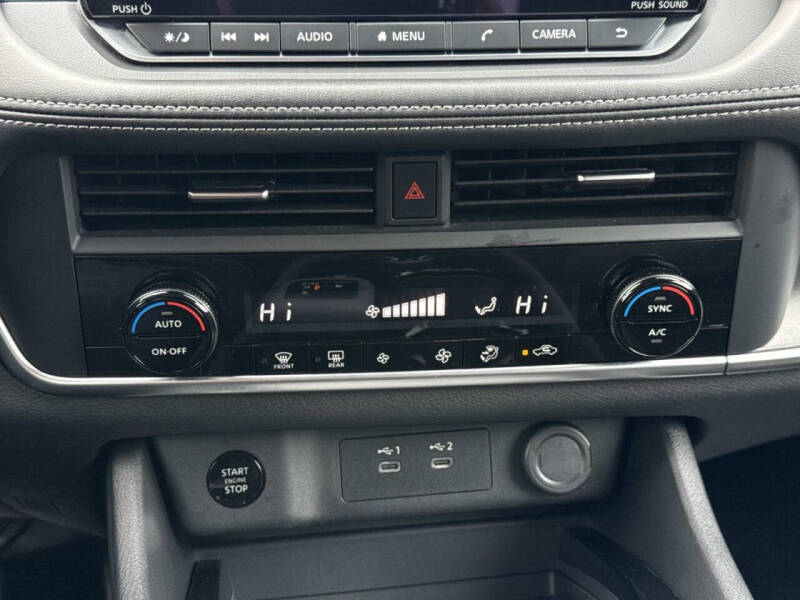 2025 Nissan Rogue SV