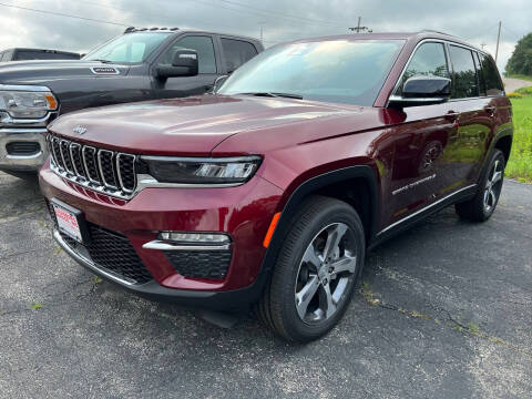 2024 Jeep Grand Cherokee for sale at Louisburg Garage, Inc. in Cuba City WI