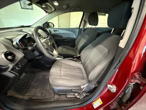 2015 Chevrolet Sonic LT Auto