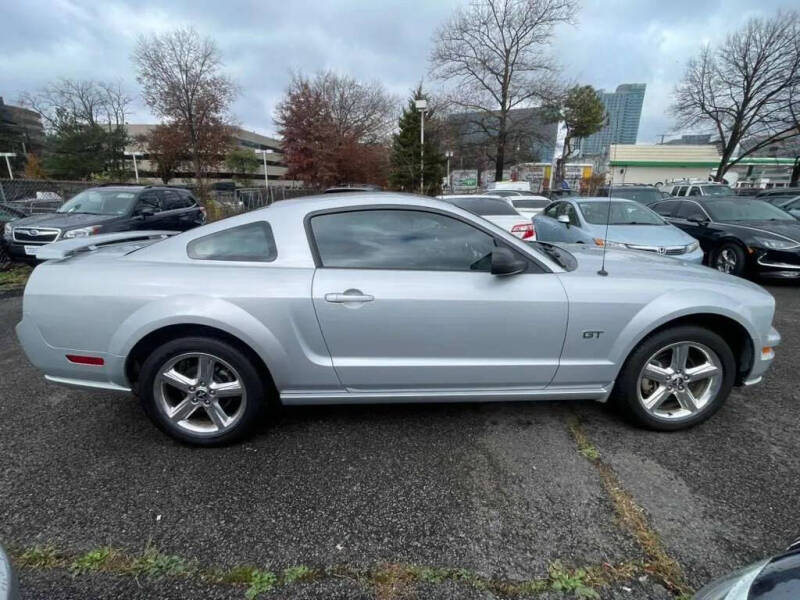 2007 Ford Mustang GT Deluxe