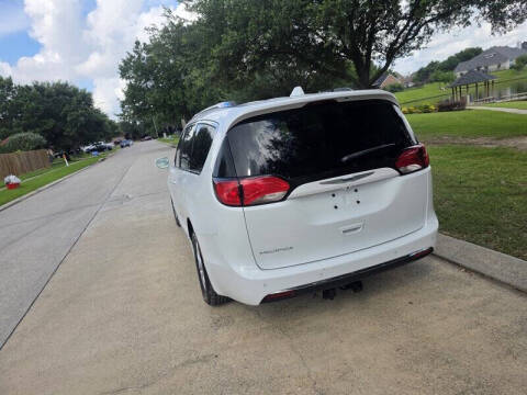 2019 Chrysler Pacifica Touring L