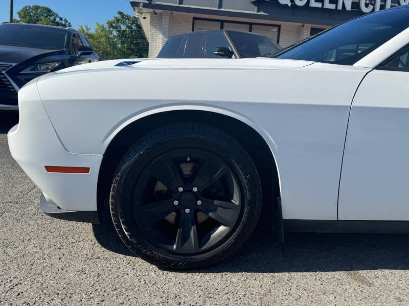 2015 Dodge Challenger SXT