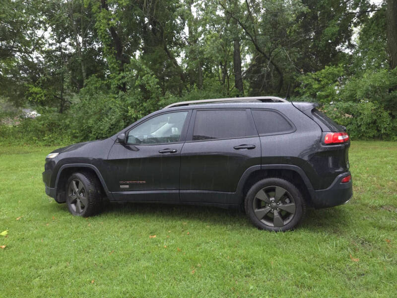 Image 3 of 2016 Jeep Cherokee Latitude 75th Anniversary