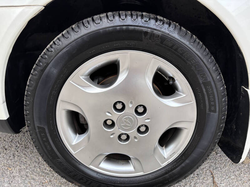 2004 Toyota Avalon XLS