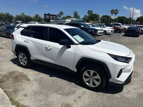 2022 Toyota RAV4 LE