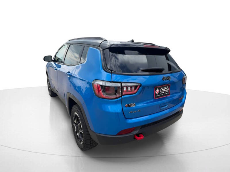 2025 Jeep Compass Trailhawk
