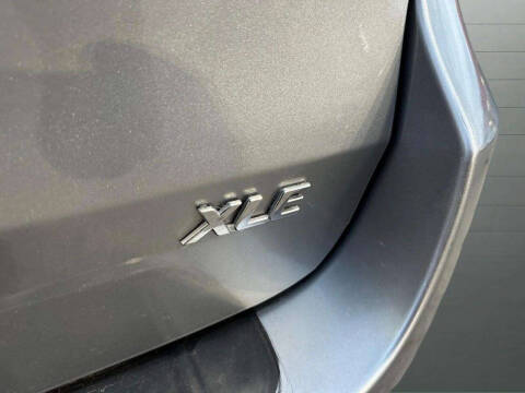 2018 Toyota Sienna XLE 8-Passenger