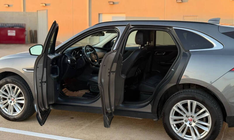 2018 Jaguar F-PACE 25t Prestige