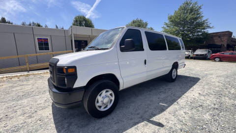 2011 Ford E-Series E-350 SD XLT