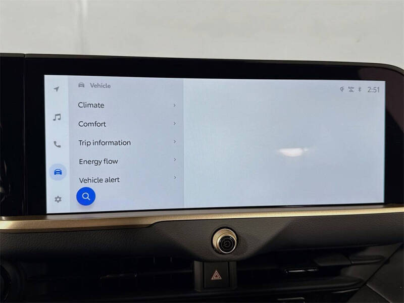 2025 Toyota Crown Signia XLE