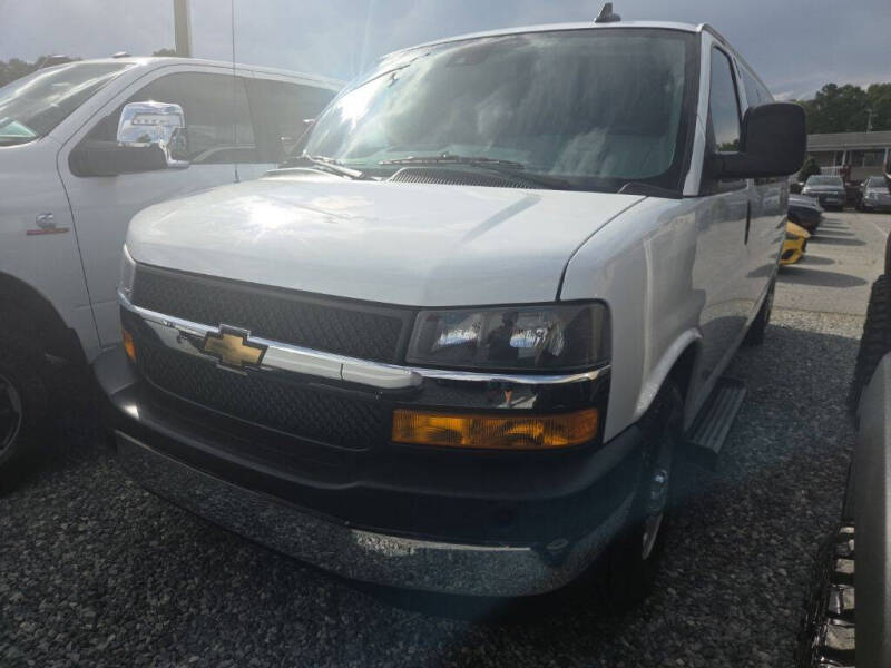 2025 Chevrolet Express LT 3500