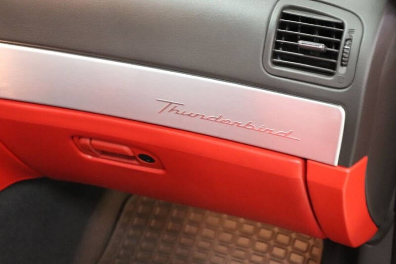 2002 Ford Thunderbird