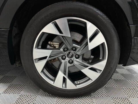 2023 Audi e-tron quattro Premium