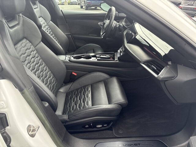 2023 Audi e-tron GT quattro Premium Plus