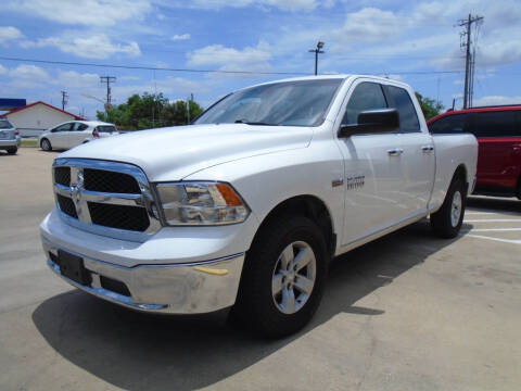 2016 RAM 1500 SLT