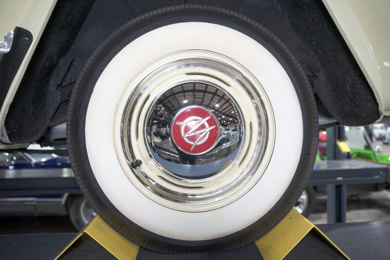 1950 Willys Jeepster