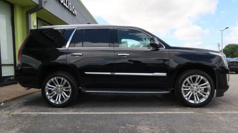 2018 Cadillac Escalade Luxury