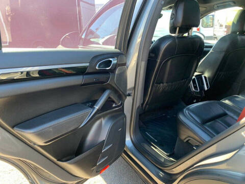 2017 Porsche Cayenne S