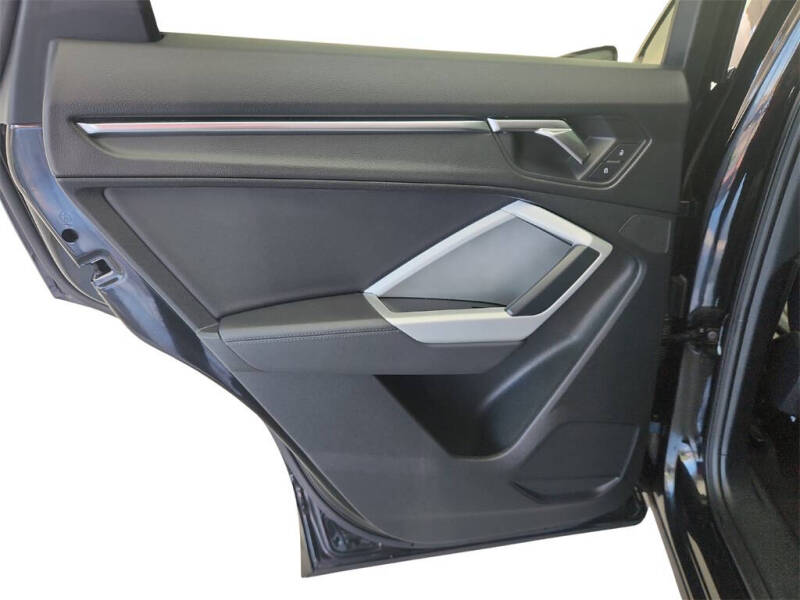 2023 Audi Q3 quattro S line Prem Plus 45 TFSI