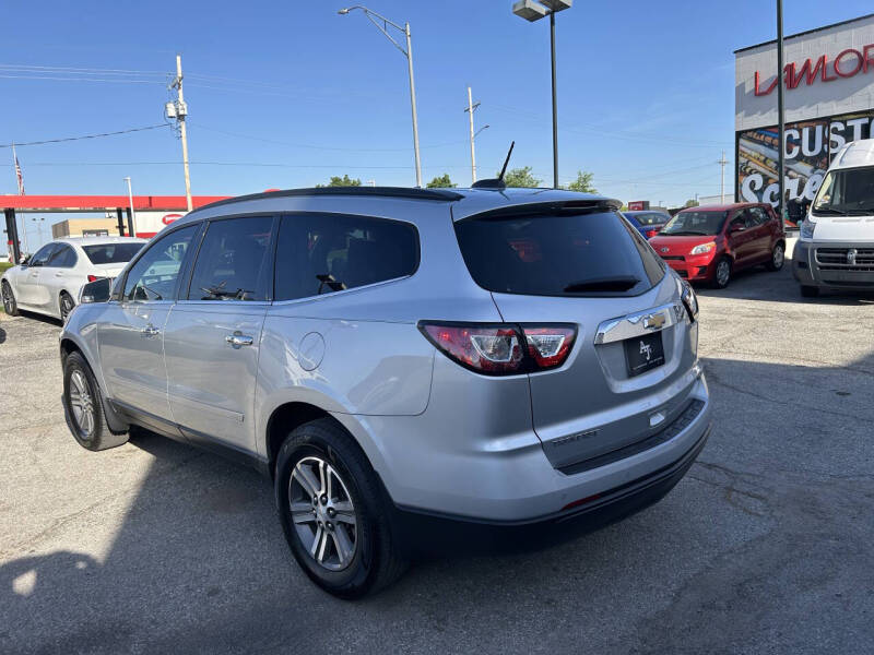 2017 Chevrolet Traverse LT