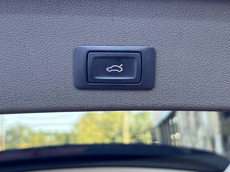 2015 Audi Q5 2.0T quattro Premium Plus