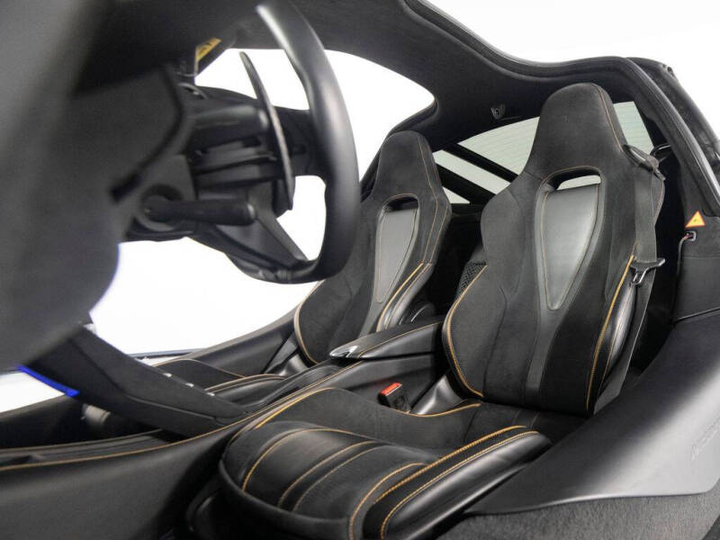 2021 McLaren 720S Performance
