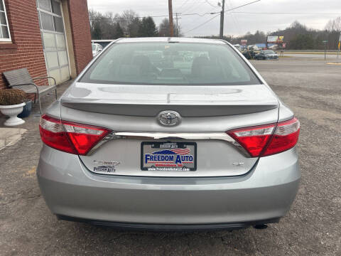 2015 Toyota Camry SE