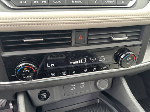 2025 Nissan Rogue SV