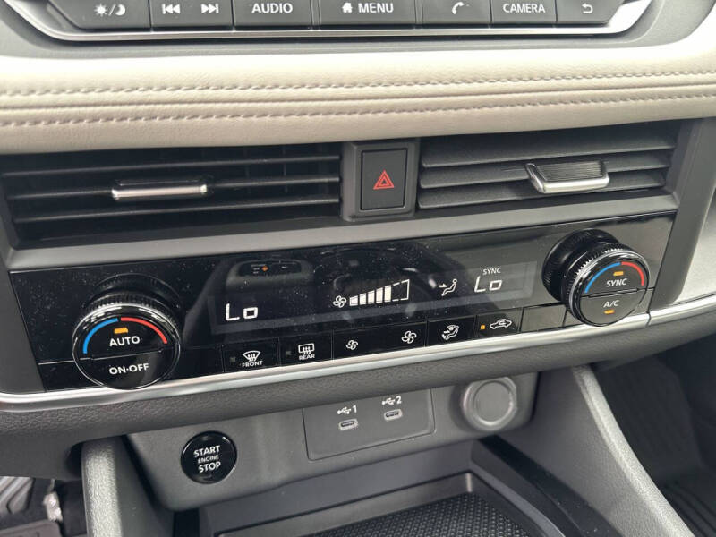 2025 Nissan Rogue SV