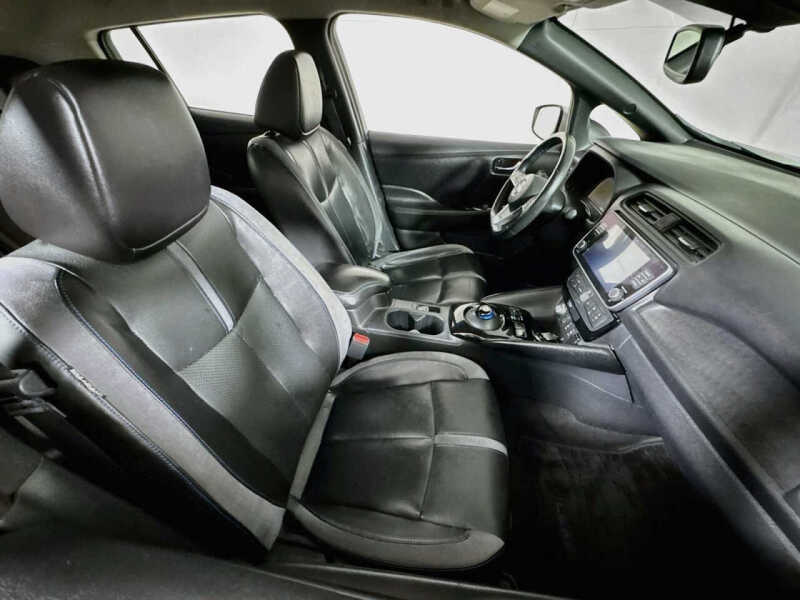 2020 Nissan LEAF SL PLUS