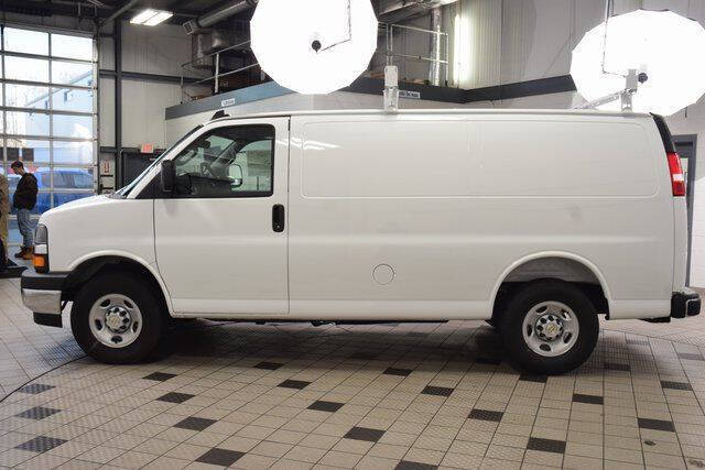 2025 Chevrolet Express 2500
