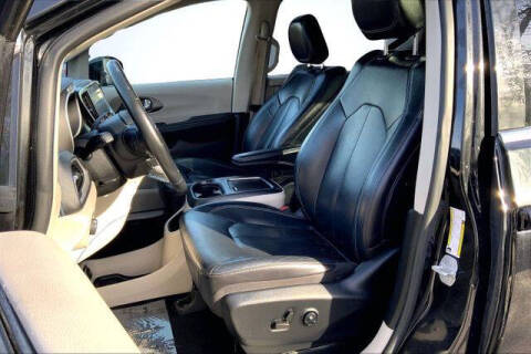 2021 Chrysler Pacifica Hybrid Touring L