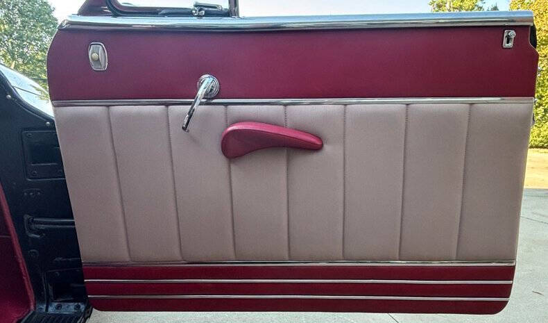 1950 Packard Custom 8 Victoria