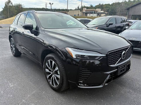 2025 Volvo XC60 B5 Plus Dark Theme