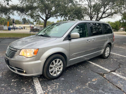 2015 Chrysler Town and Country for sale at Florida Prestige Collection in Saint Petersburg FL