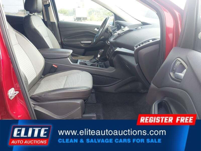 2017 Ford Escape SE