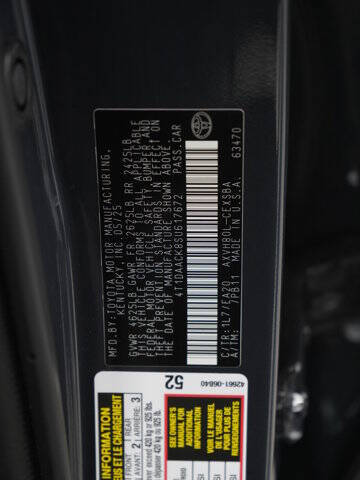 2025 Toyota Camry SE